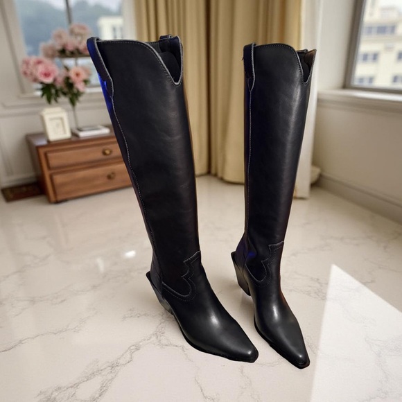 Aqua NWT Sz 6.5 Aqua Aerin Black Leather Slip On Knee High Boots (SH153)